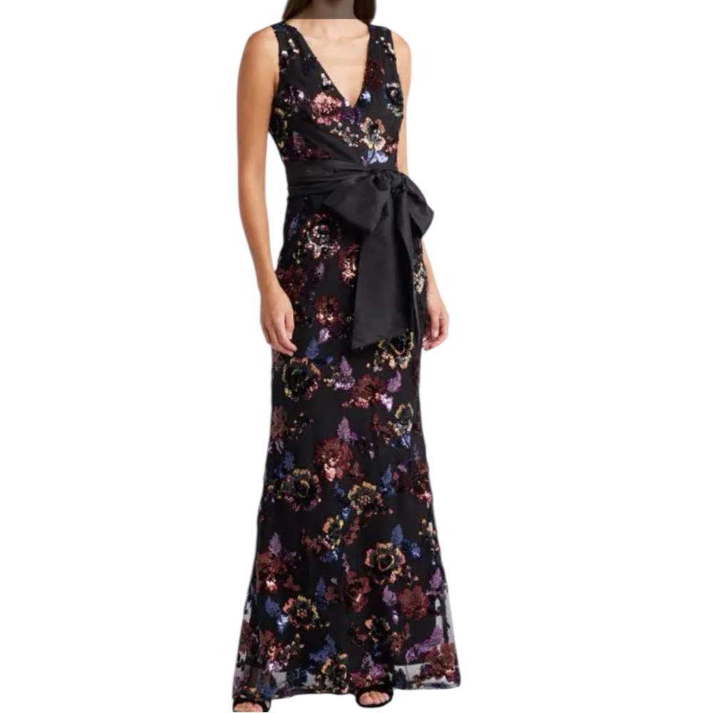 Eliza J Sequin Floral Maxi Gown V-Neck Nlack Women’s 10 belt/sash not included